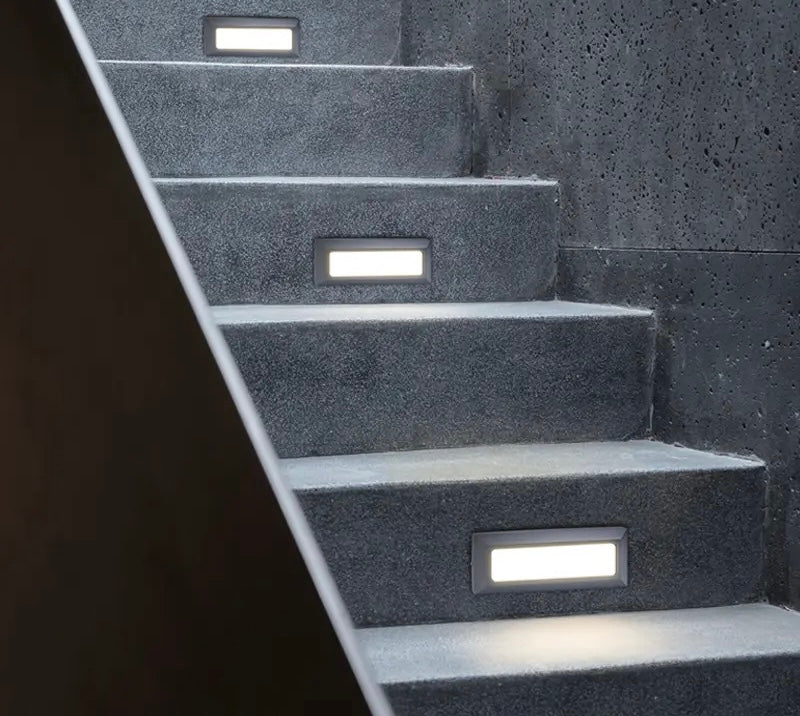 Step light